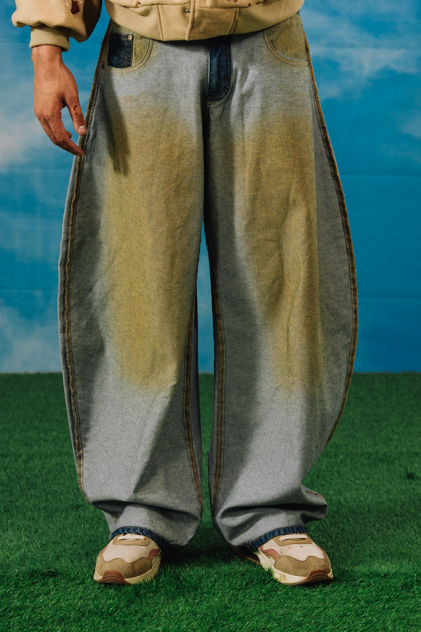 Inverse Dirty Balloon Denim
